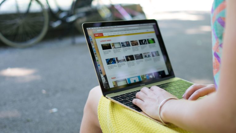 Why Do So Many People Dream of Owning a MacBook?